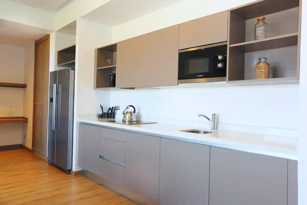 Luxury Apartment At Corniche , Seaview Close Beach Casablanca Exterior photo